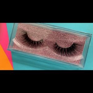 🍭🍬MOVONTI TRAP LASHES🍬🍭